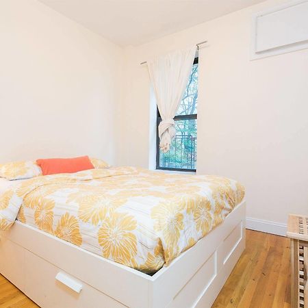 Classy And Cozy New York City Exterior photo